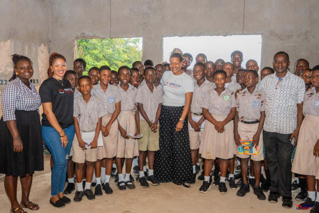 Photo with school children