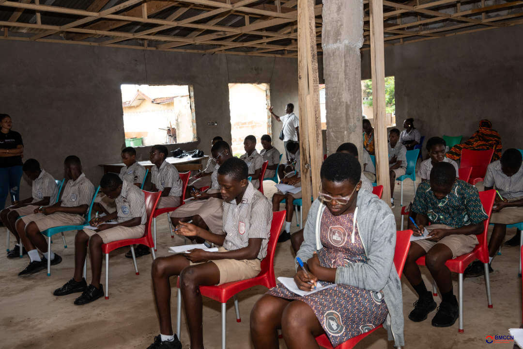 Photo with school children