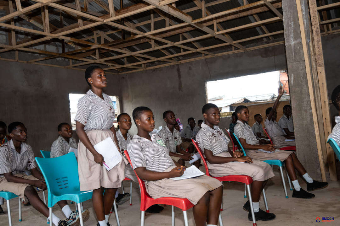 Photo with school children
